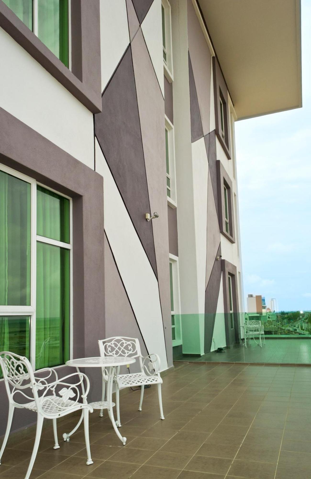 Marvelux Hotel Малакка Экстерьер фото