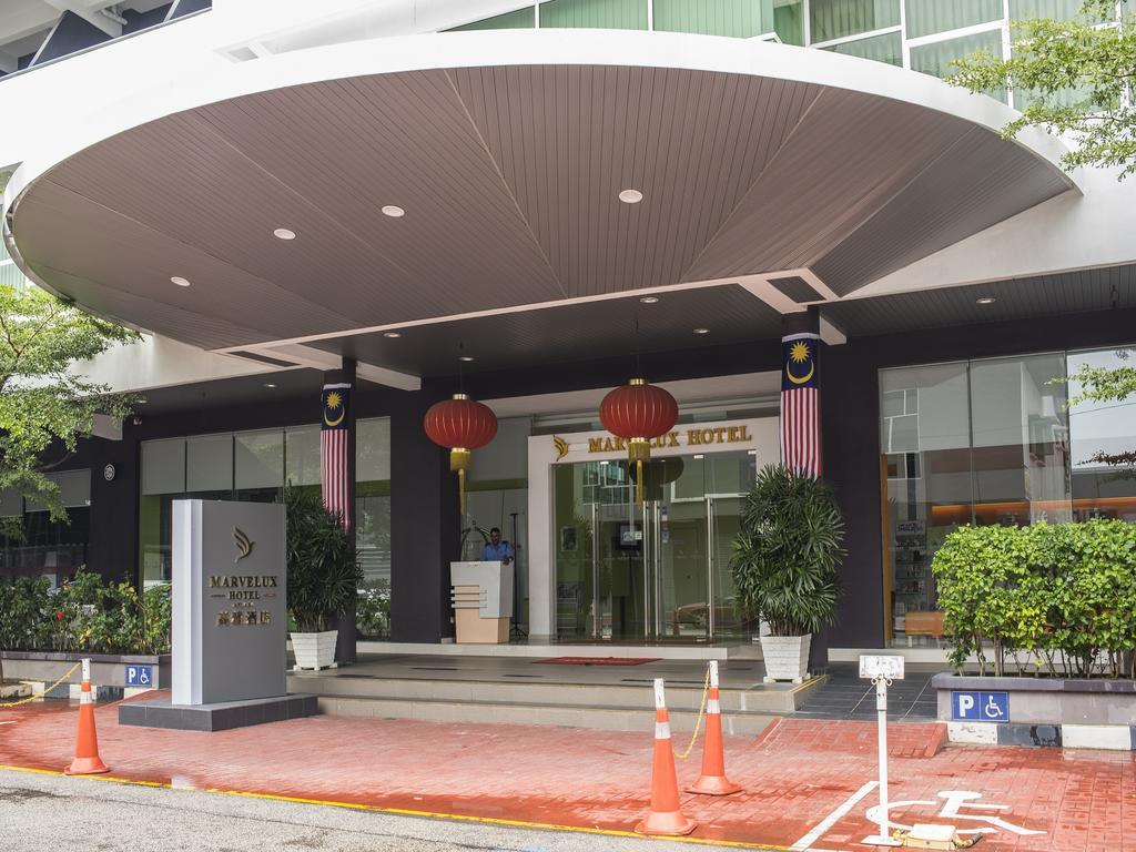 Marvelux Hotel Малакка Экстерьер фото