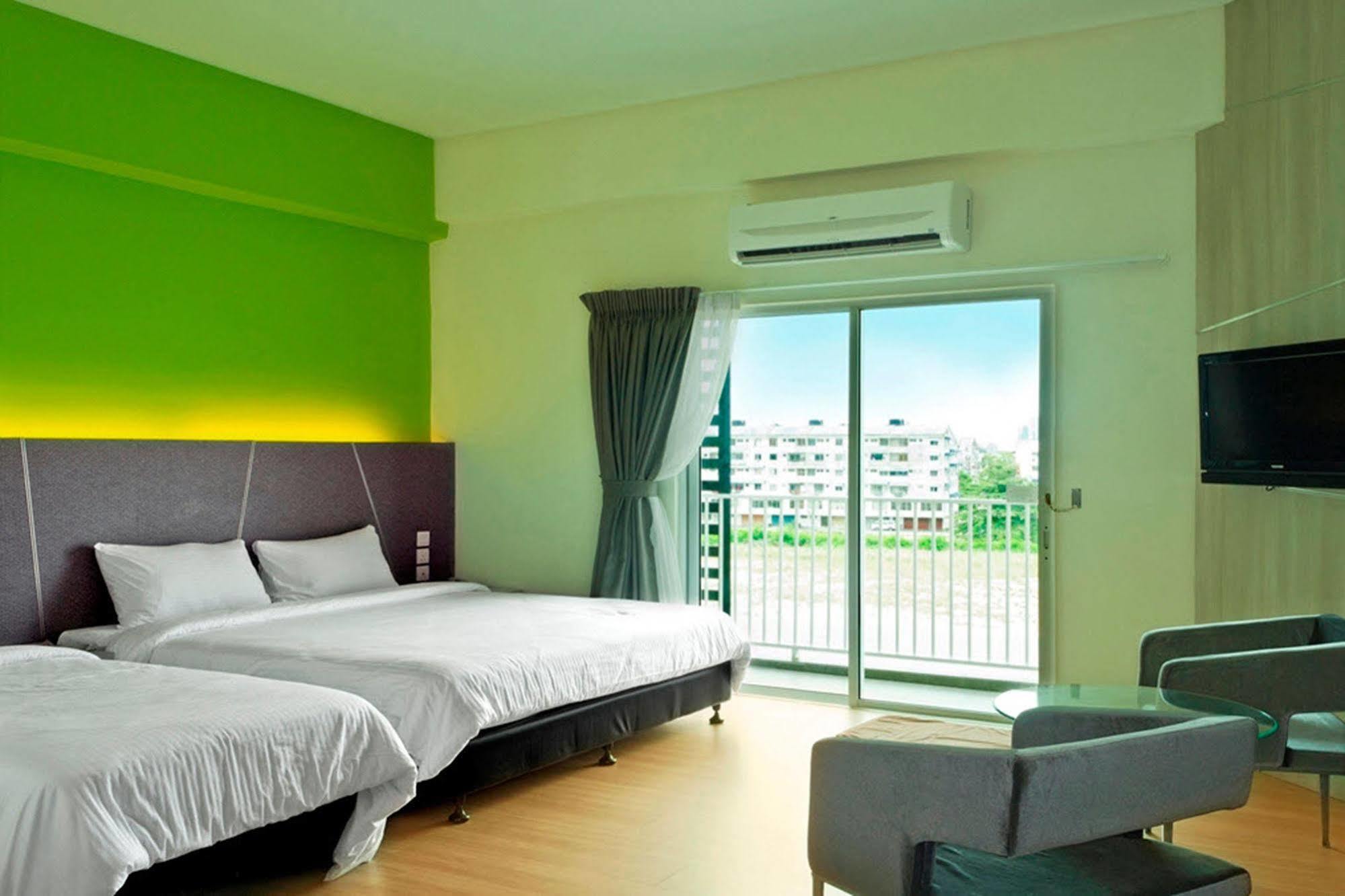 Marvelux Hotel Малакка Экстерьер фото