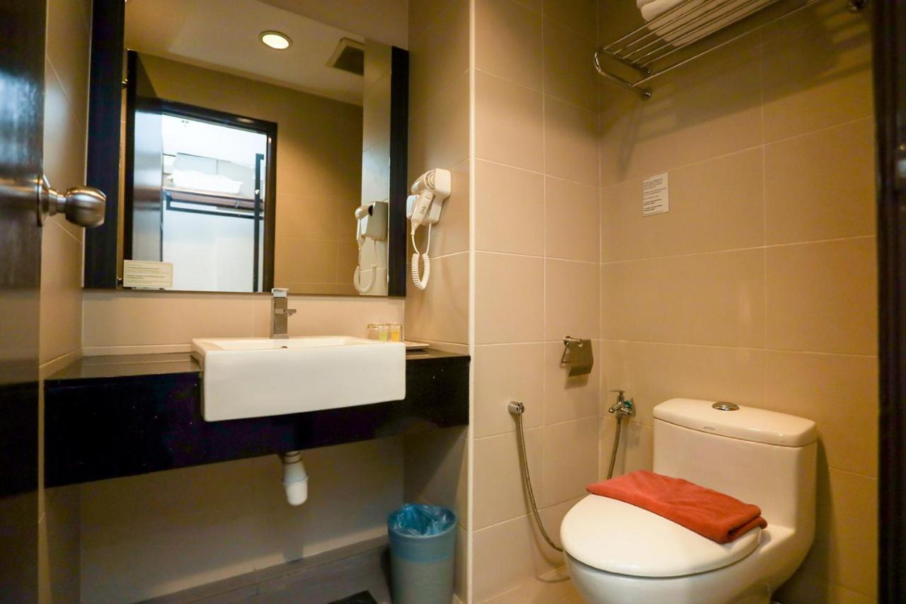 Marvelux Hotel Малакка Экстерьер фото